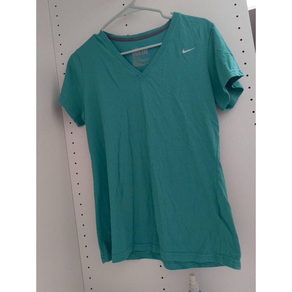 Nike dri fit green v neck tshirt size large